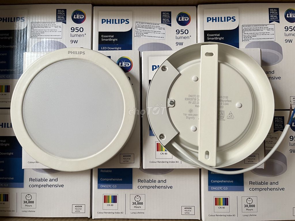 Đèn Led ốp nổi Philips DN027C - Chất lượng và tiết kiệm điện!